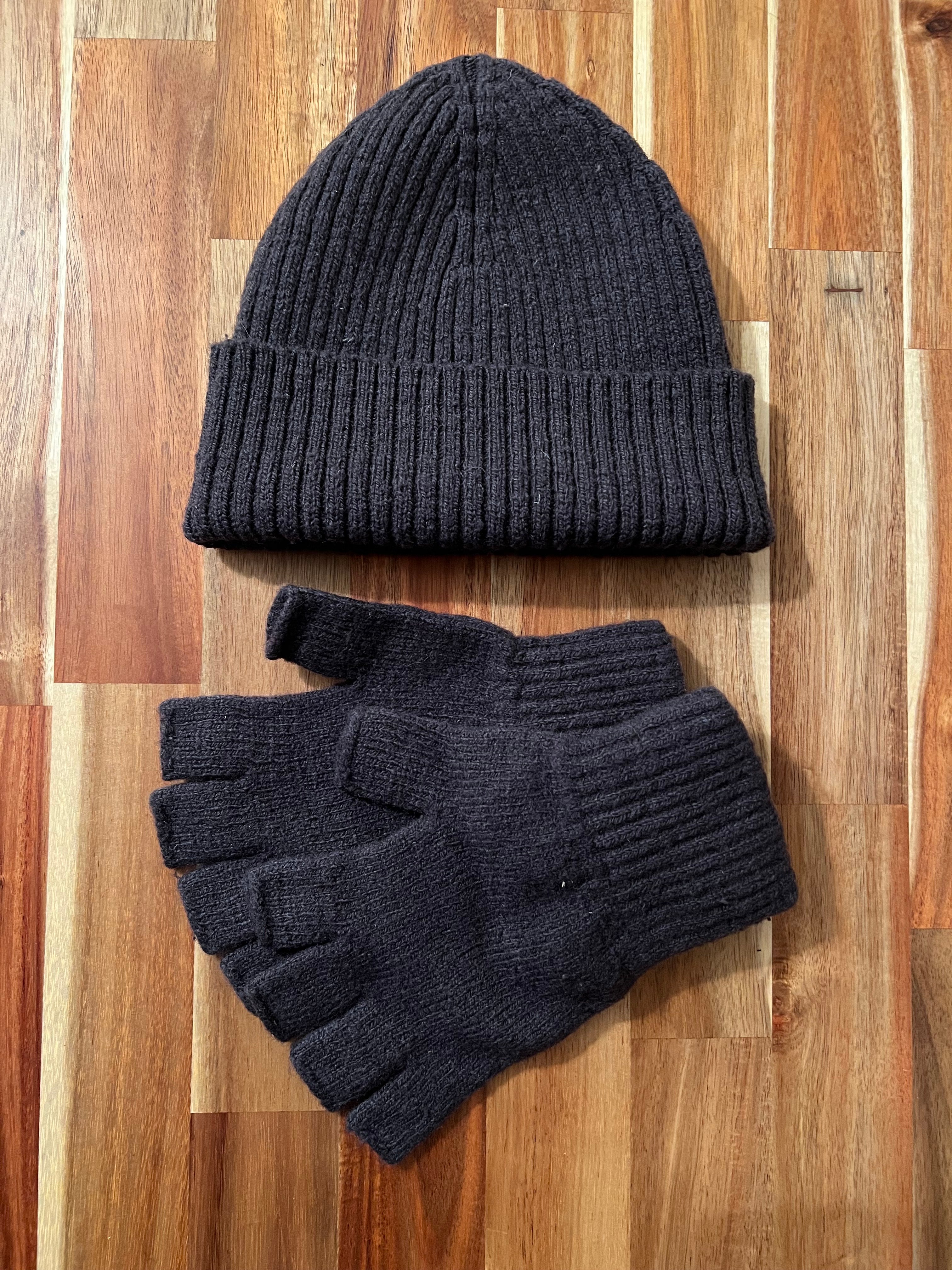 DPSCo single source wool beanie and gloves combo
